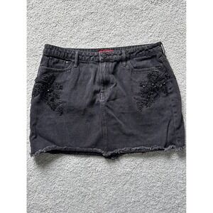 GUESS Black Denim Mini Skirt Beaded Floral Embroidery Raw Hem Size XL Y2K 90's
